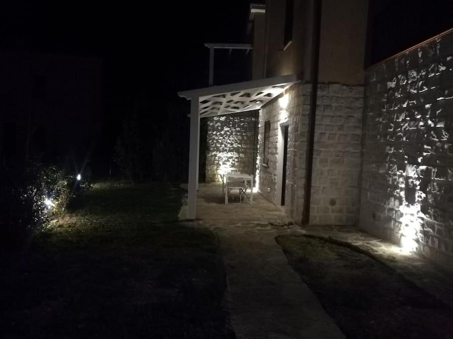Alloggio Incantevole Con Piscina Numana Bagian luar foto