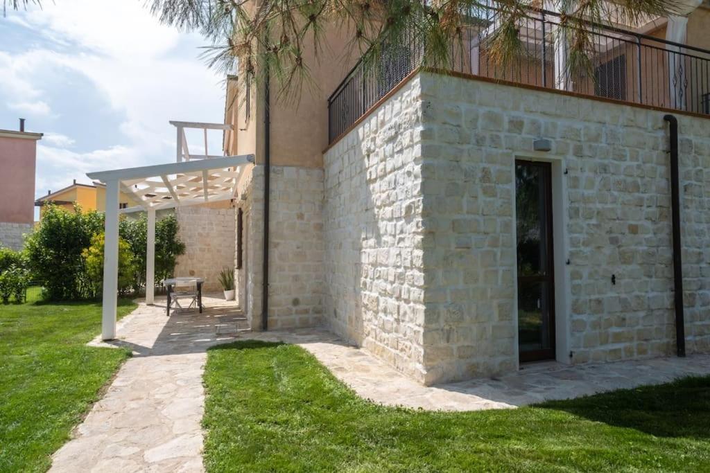 Alloggio Incantevole Con Piscina Numana Bagian luar foto