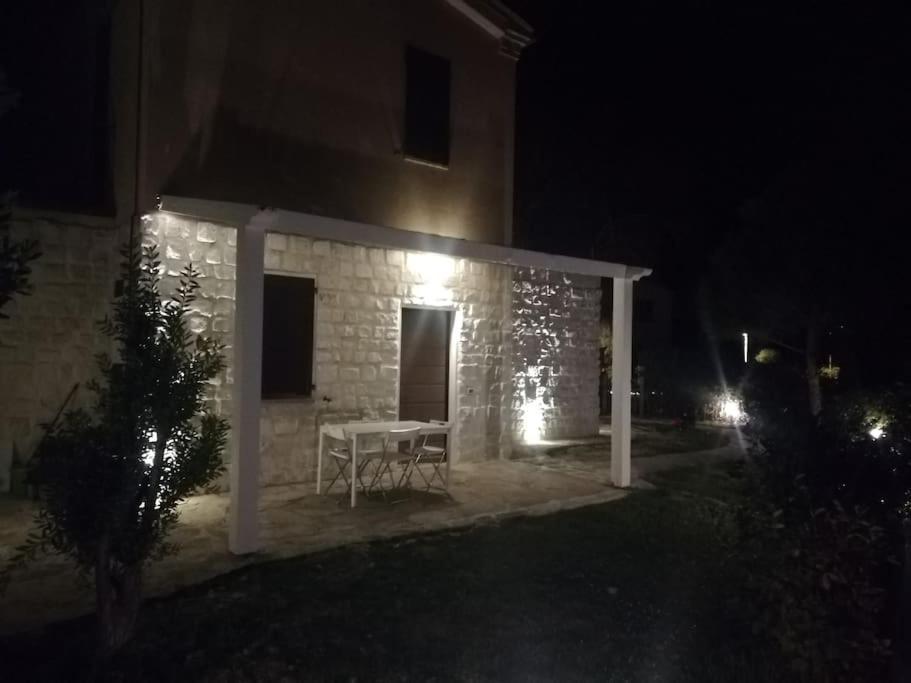 Alloggio Incantevole Con Piscina Numana Bagian luar foto